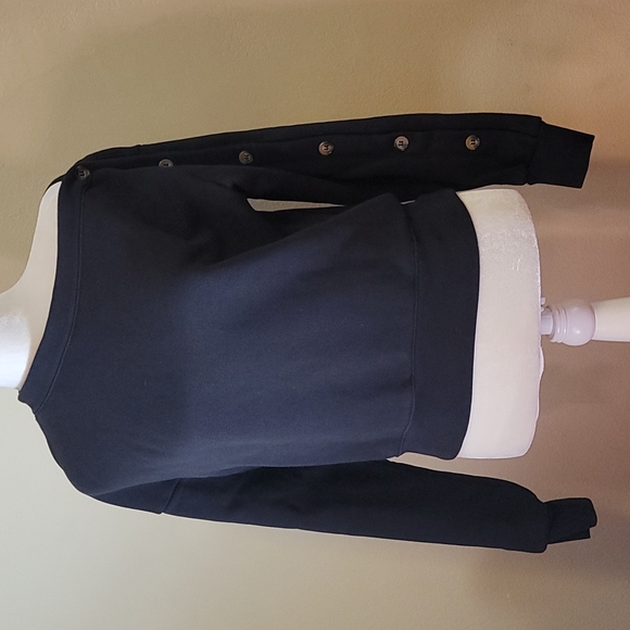 H&M Sexy Sweater 😍 FIRM PRICE - Picture 2 of 12